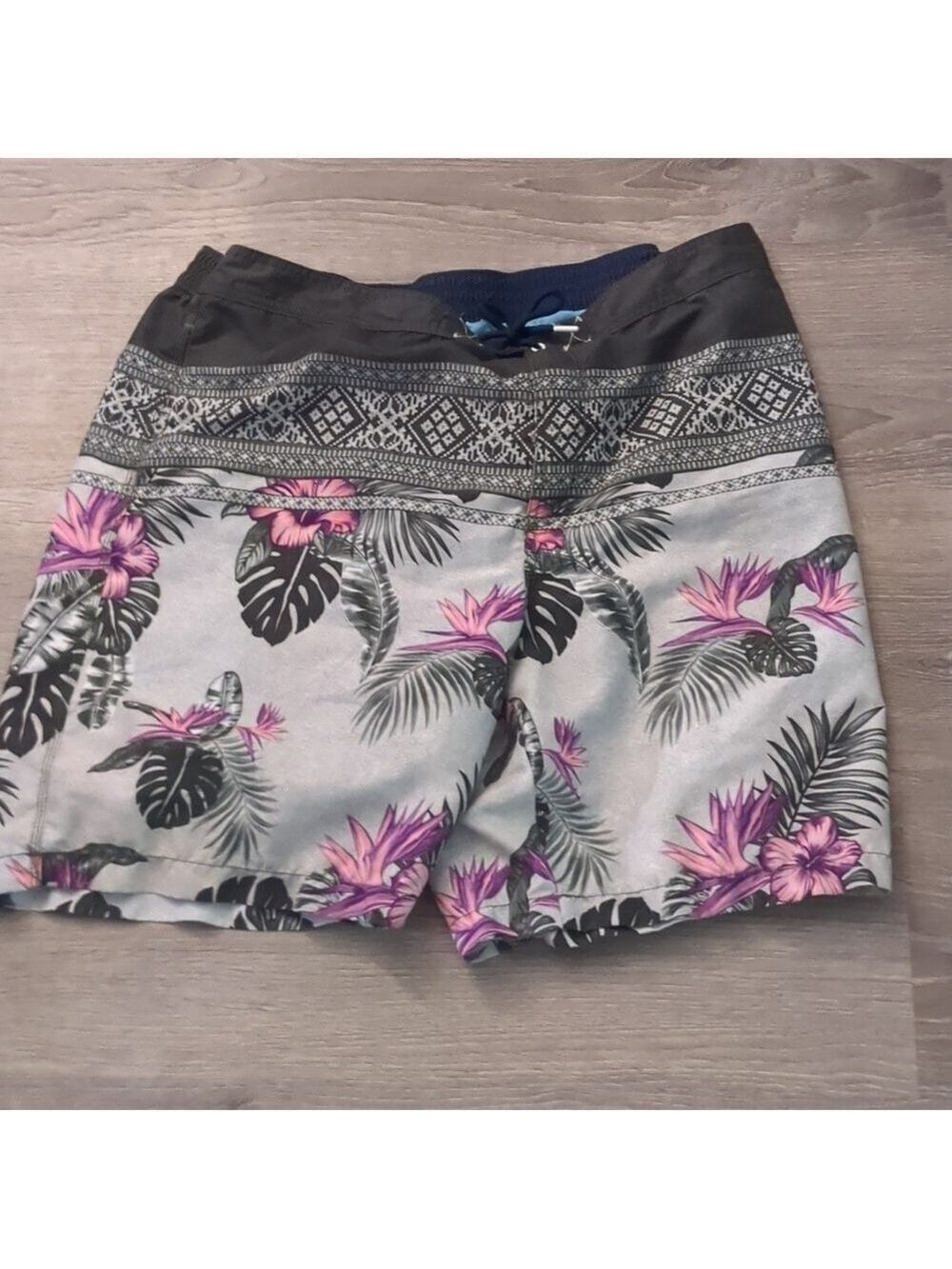 Tommy Bahama swim trunks size XXL
